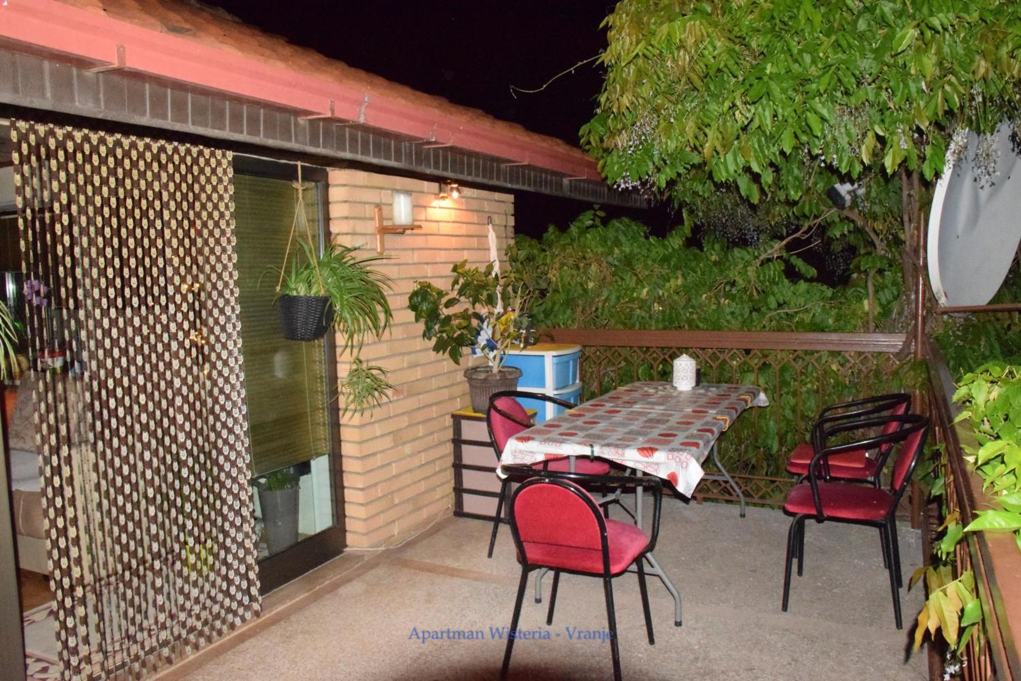 Apartman Wisteria Вране Экстерьер фото